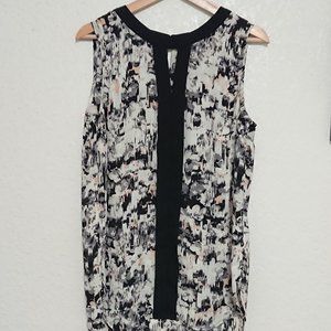 Vince Camuto pink grey floral top M NWOT